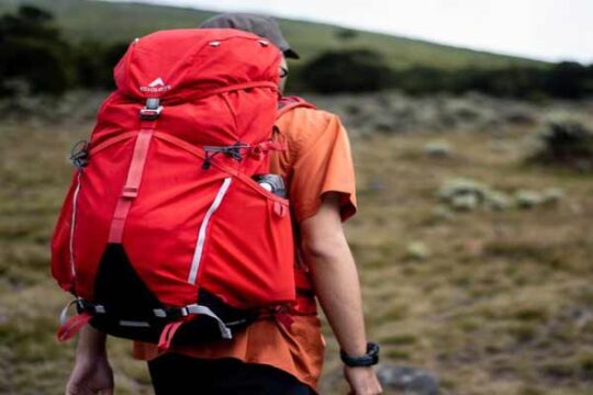 10 Saran Tas Gunung Terbaik Dan Berkualitas