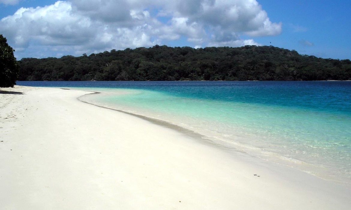 9 Pantai Di Anyer Banten Yang Wajib Dikunjungi