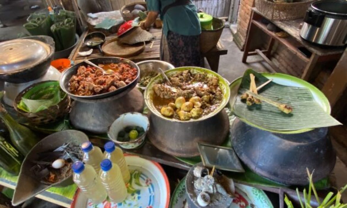 15 Kedai Makanan & Daerah Makan Di Denpasar Yang Populer Enak