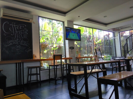 20 Tempat Bukber Di Surabaya Yang Murah Dan Cozy