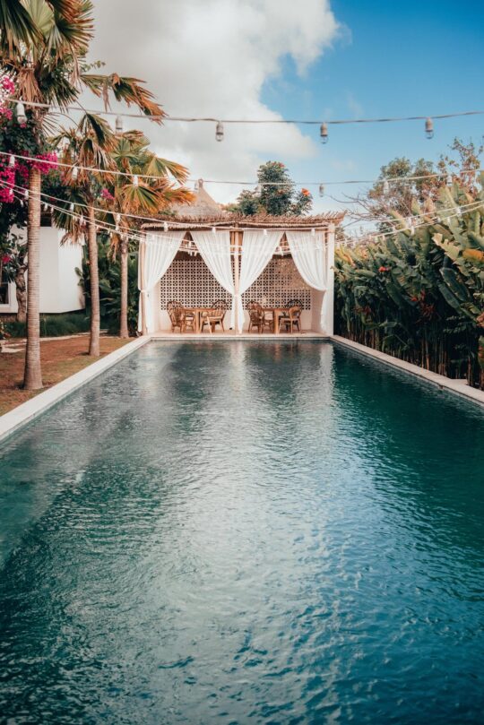 12 Cafe Gres Yang Ngehits Di Bali