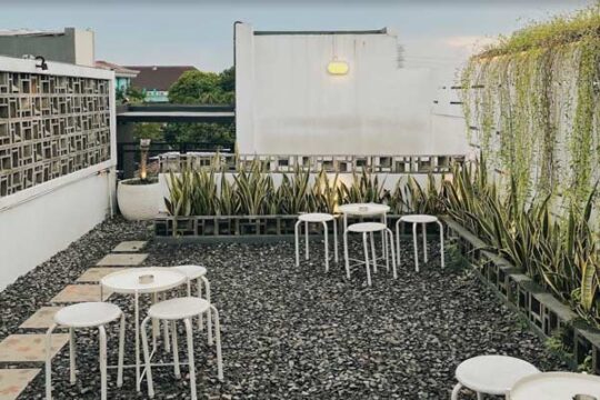 15 Cafe Di Condet Terbaru