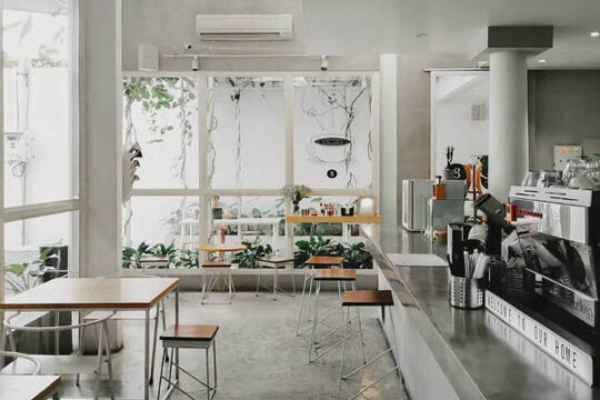 17 Cafe Di Surabaya Pusat Modern