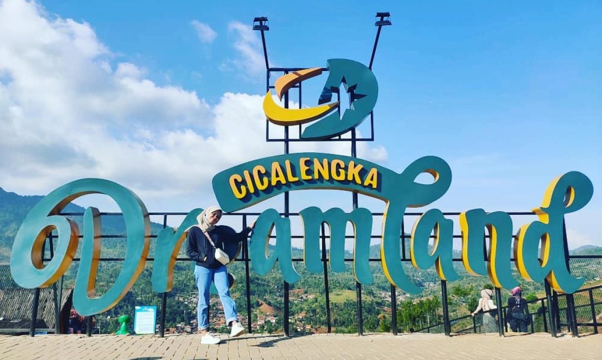 Cicalengka Dreamland, Wisata Religi Unik Di Bandung