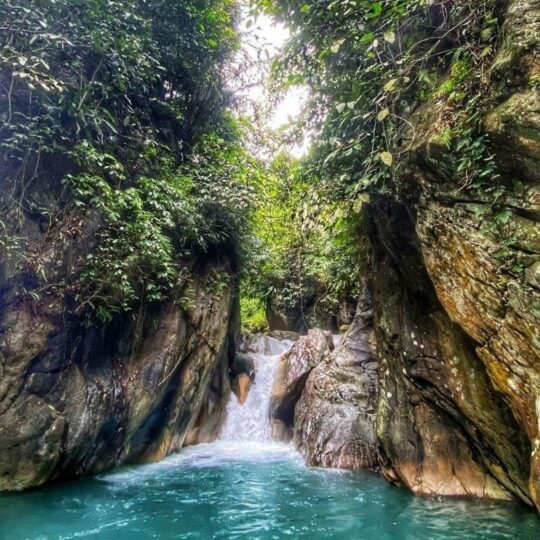 Curug Leuwi Hejo Sentul: Pesona Sampai Tiket Masuk Modern