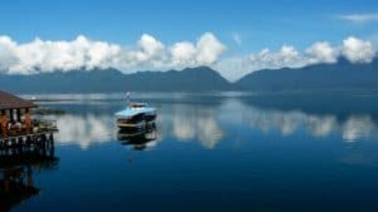 Rekreasi Sumatera Barat – Danau Singkarak
