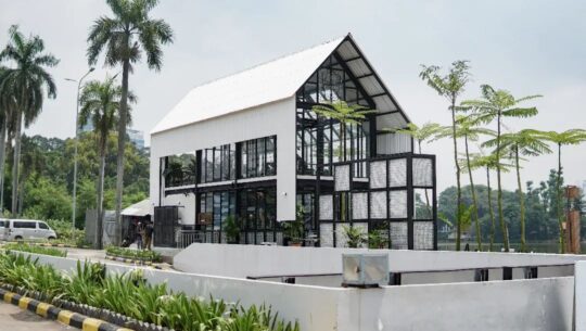 Nongkrong Ramah Lingkungan Bersama Kopi Nako Daur Baur Senayan!