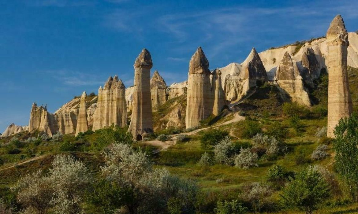 Cappadocia, Negeri Indah Yang Disebutkan Dalam Layangan Putus