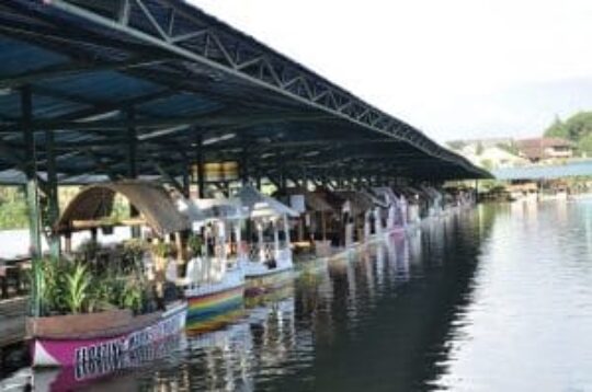 Rekreasi Bandung – Floating Market Lembang