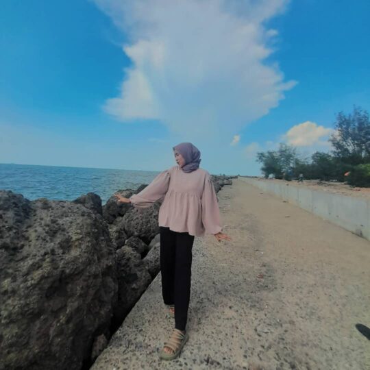 Menyelidiki Keindahan Pantai Marina Semarang (Ulasan Hingga Harga Tiket)