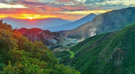 15 Tempat Rekreasi Di Garut Yang Wajib Dikunjungi