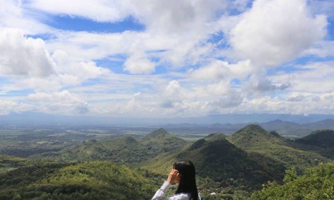 Bukit Cumbri Wonogiri