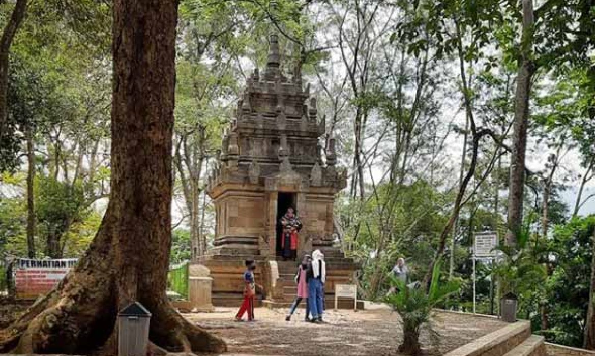 Candi Cangkuang Garut