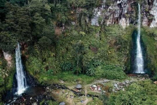 Curug Cibeureum Sukabumi