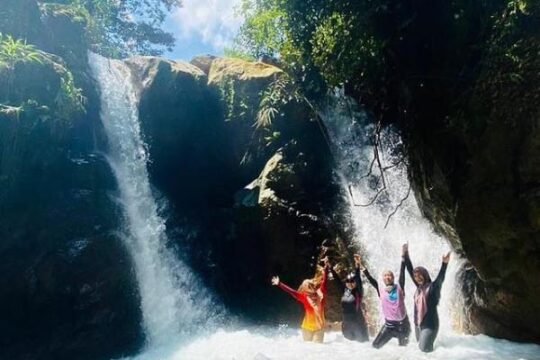 Curug Leuwi Lieuk Bogor