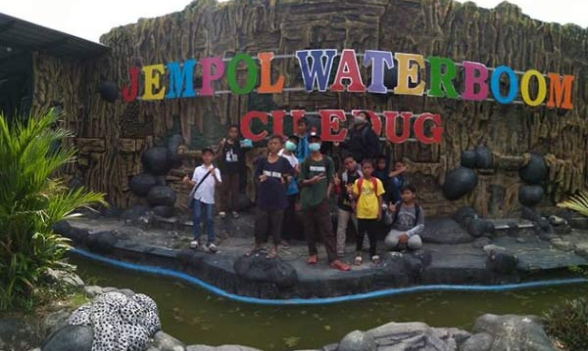 Jempol Waterboom Cirebon