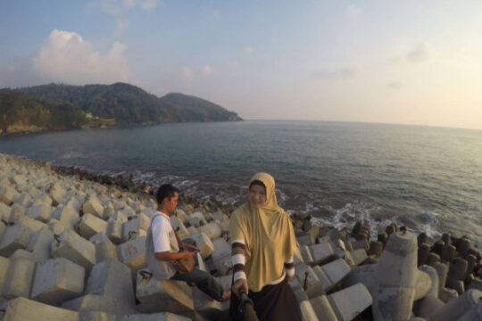 Pantai Ayah Kebumen