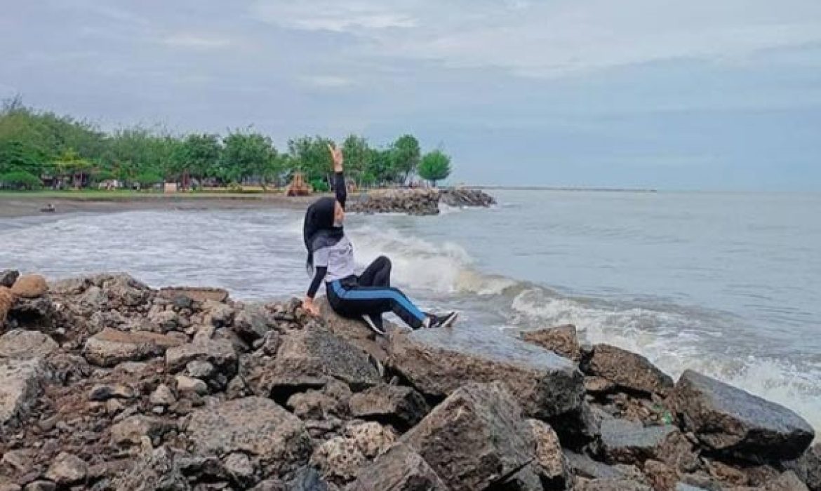 Pantai Cahaya Kendal