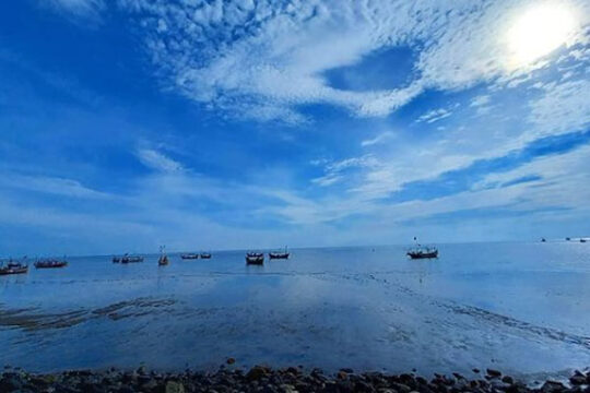 Pantai Idola Banyutowo Pati