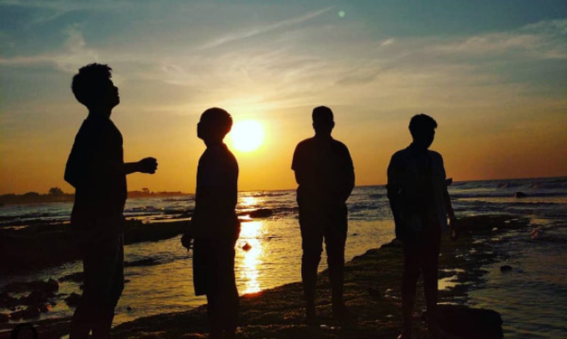 10 Rekreasi Pantai Di Rembang Yang Paling Hits