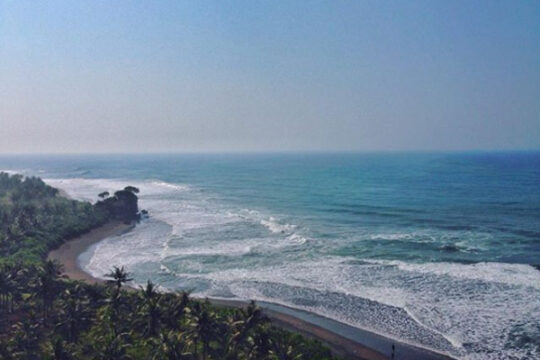 Pantai Legok Jawa