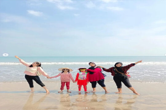 Pantai Legon Prima Anyer Banten
