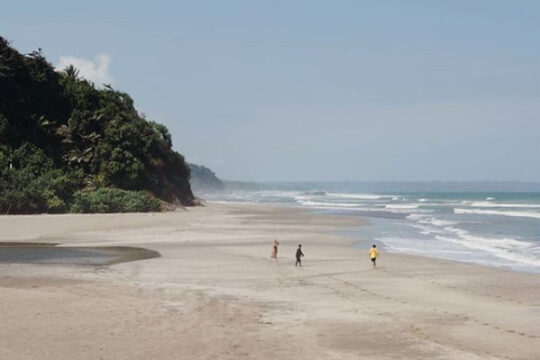 Pantai Lembah Putri Pangandaran