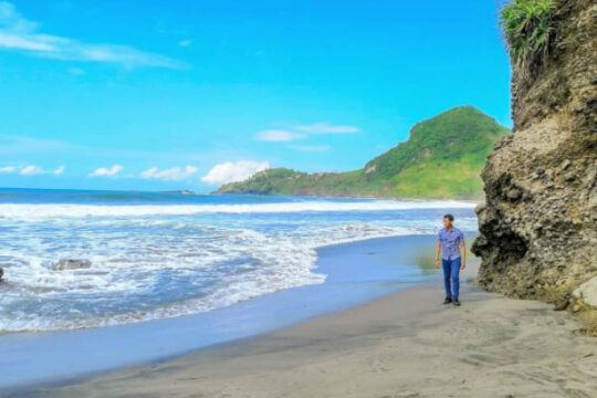 Pantai Pecaron Kebumen