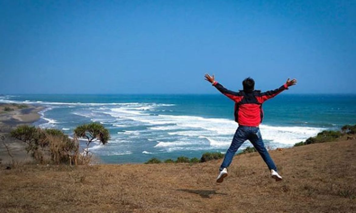 Pantai Rancabuaya Garut