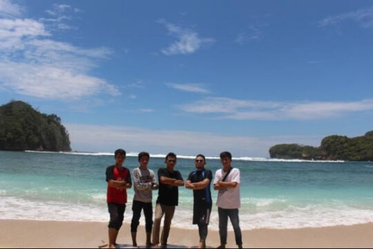 Pantai Sendang Biru Malang