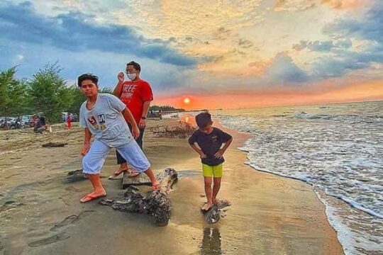Pantai Sigandu Batang