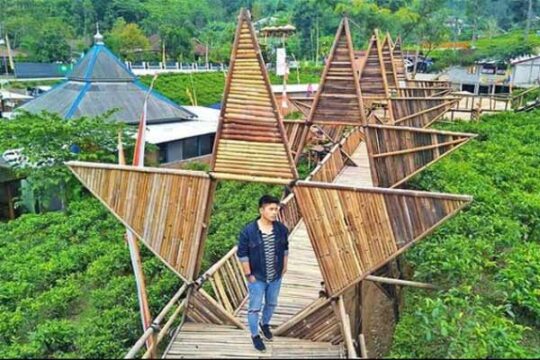 Taman Bintang Kemuning Karanganyar