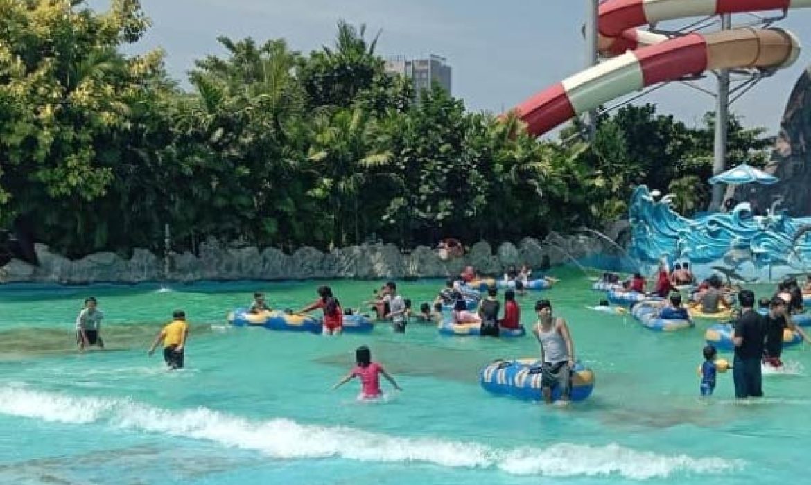 Wonderland Adventure Water Park