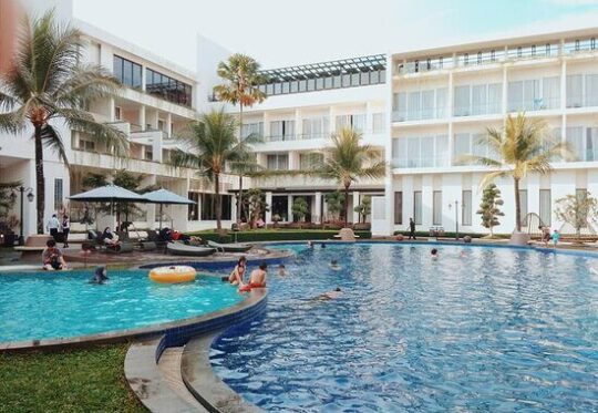 14 Usulan Kolam Renang Di Purwokerto, Cocok Untuk Piknik!