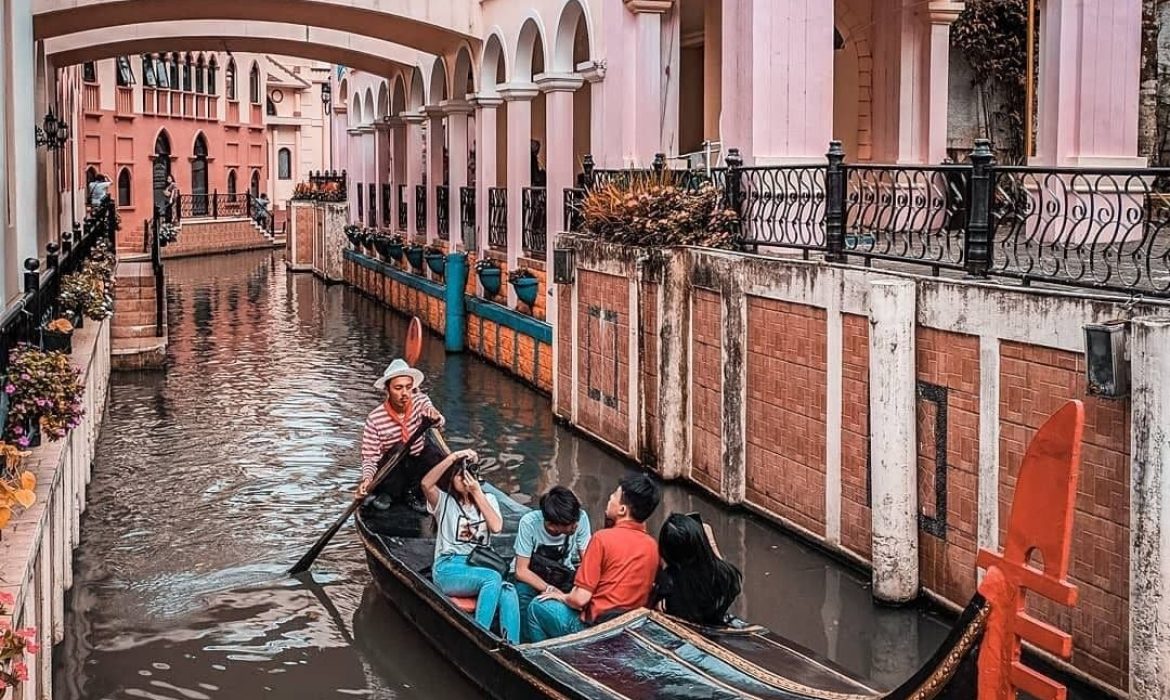 Little Venice Puncak, Rekomendasi Rekreasi Ala Eropa Di Puncak Bogor