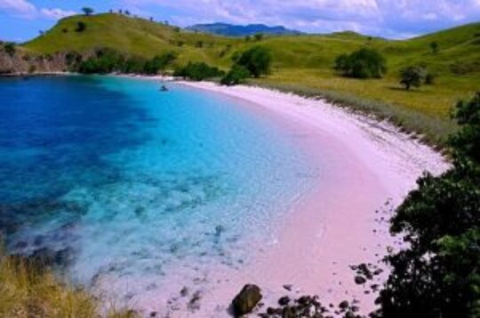 11 Pantai Terindah Di Indonesia Yang Wajib Dikunjungi