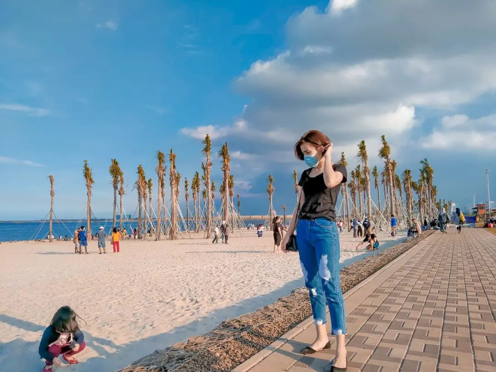Pantai Pasir Putih Pik 2 Jakarta, Jam Buka Dan Biaya Masuk Terbaru