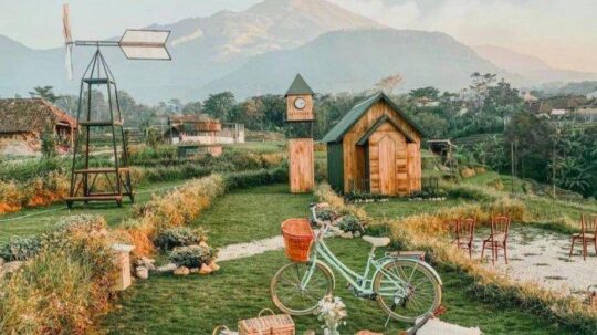 Barn Event Hire, Review Cafe Hits Mojokerto