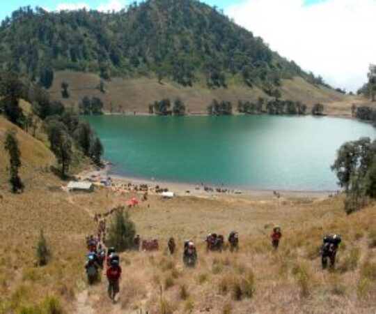 Ranu Kumbolo, Surga Tersembunyi Di Kaki Mahameru