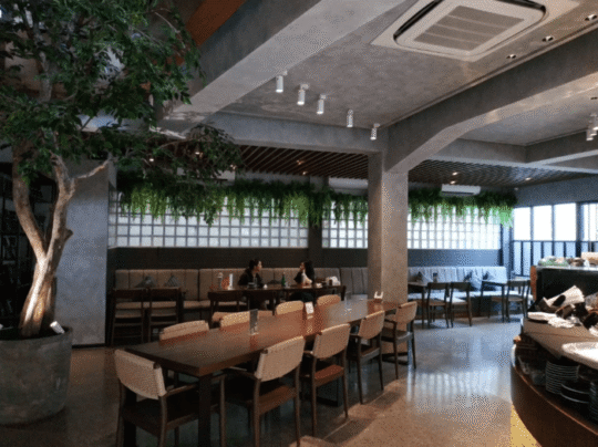 10 Cafe Di Blok M Paling Recommended, Dari Gaya Barat Hingga Jepang