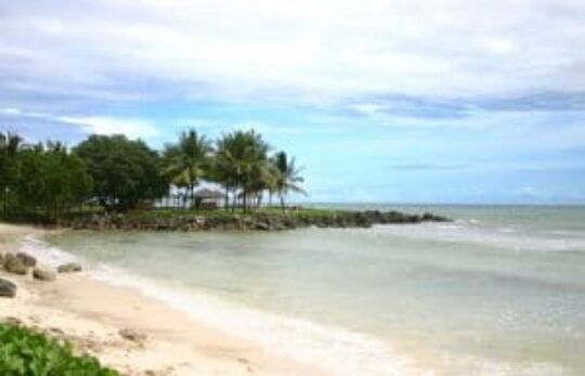 Pantai Carita: Surga Kecil Di Pesisir Banten