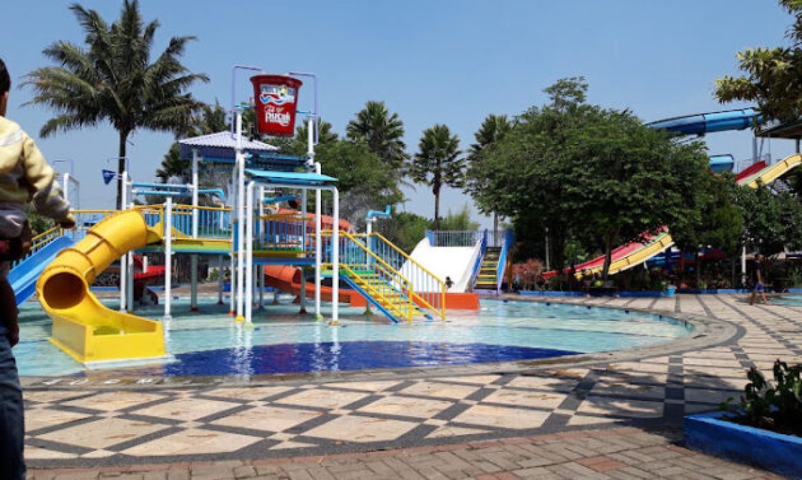 12 Anjuran  Waterboom Di Bandung Paling Terkenal