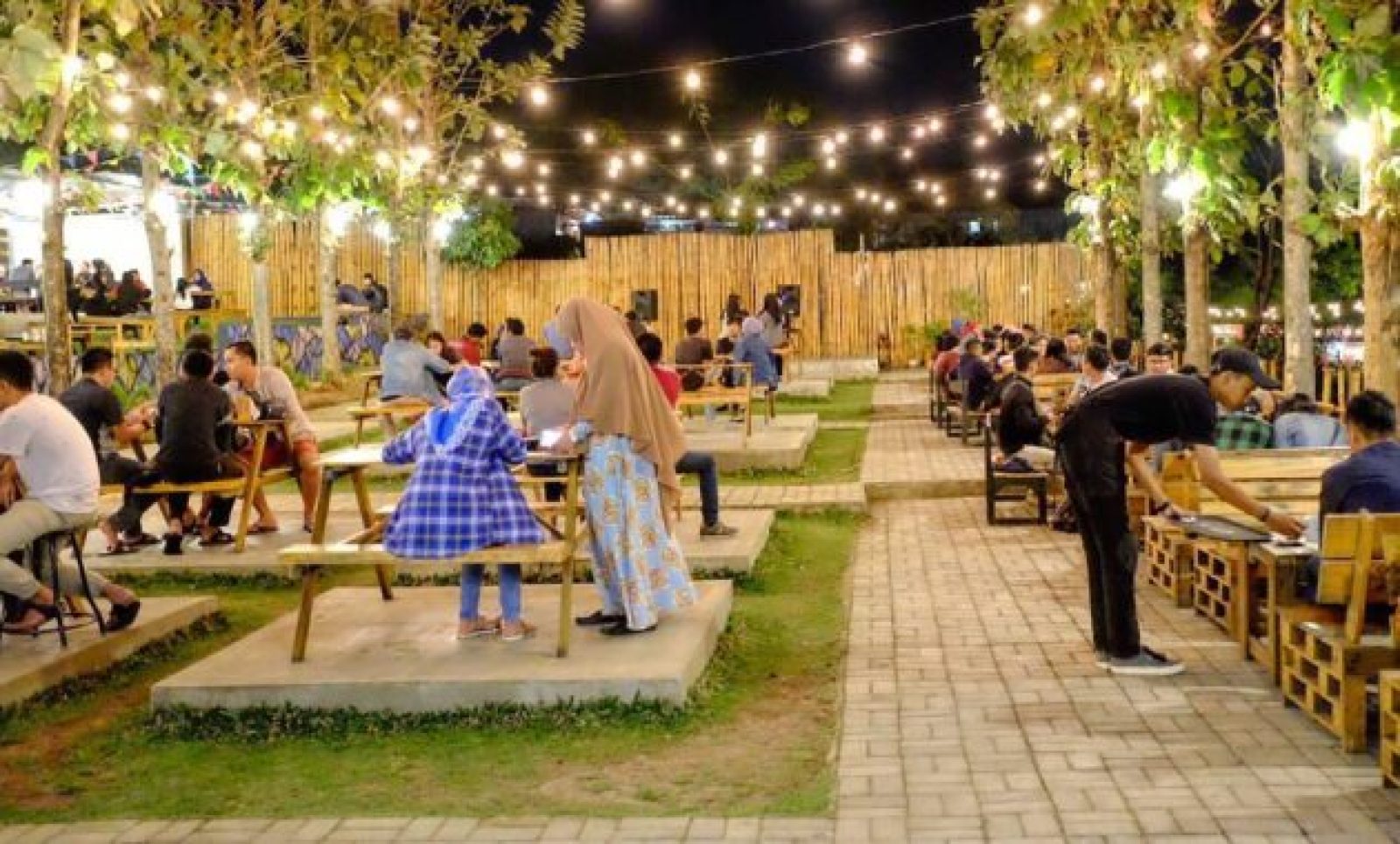 15 Tempat Nongkrong Di Malang Terbaik Dan Favorit
