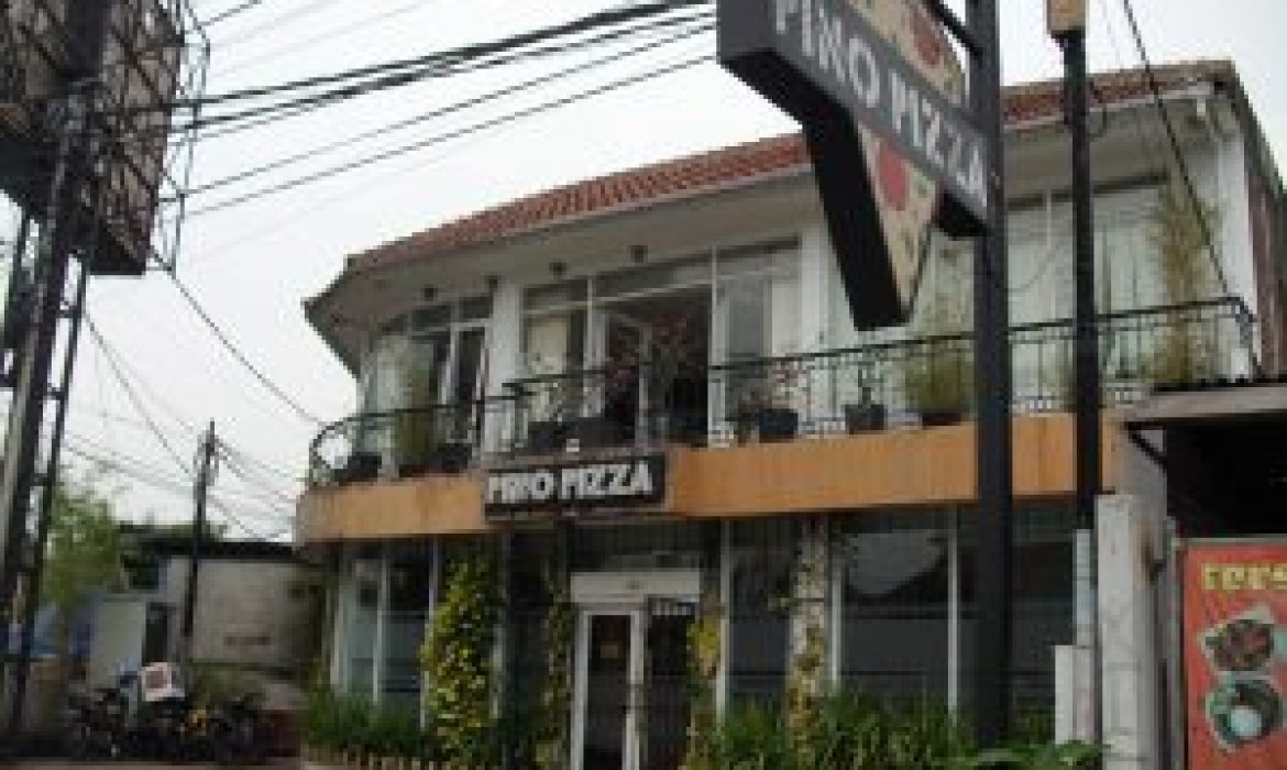 Wisata Kuliner Bandung – Pino Pizza Buah Batu