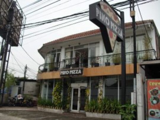 Wisata Kuliner Bandung – Pino Pizza Buah Batu