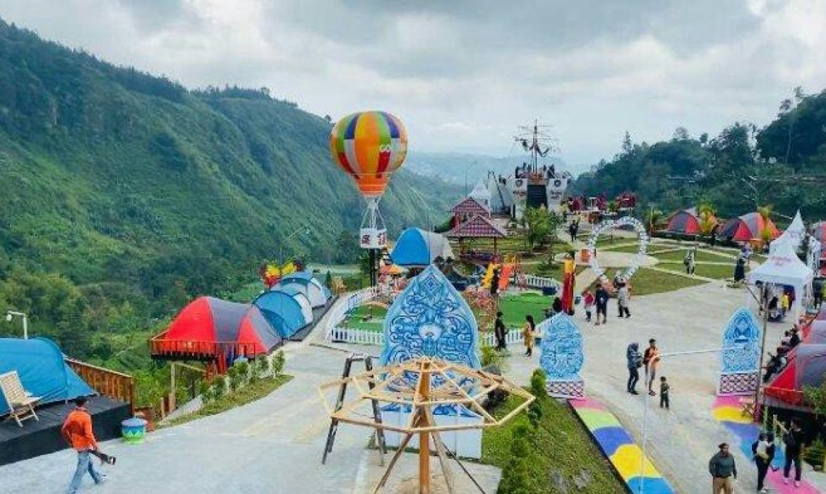 Golden Park Guci, Dari Rainbow Slide Sampai Glamping Manis Di Tegal