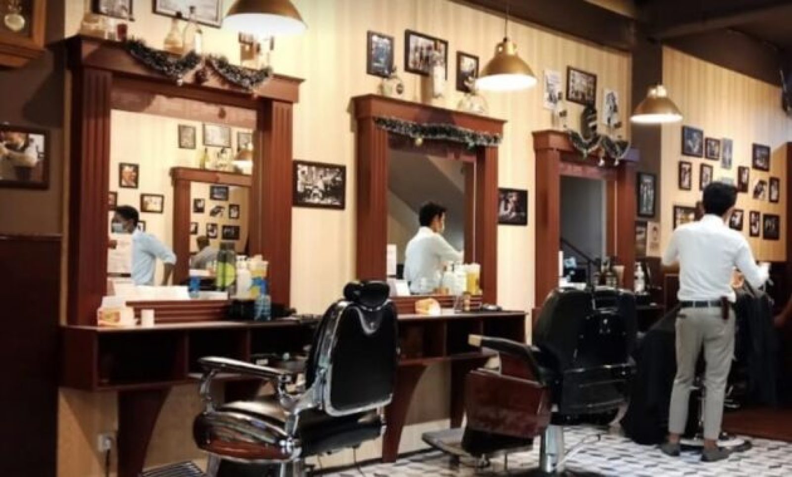 10 Usulan Barbershop Surabaya, Dijamin Tampan