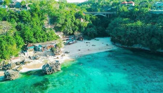 Pantai Labuan Sait: Lokasi, Daya Tarik, Serta Harga Tiket Masuknya