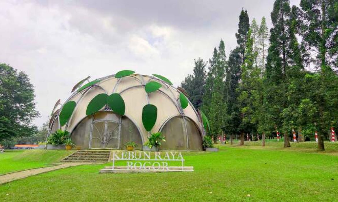 Kebun Raya Bogor: Tiket Masuk, Jam Buka, Dan Zona Rekreasi