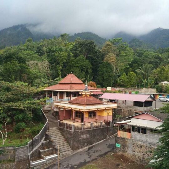 Wisata Dan Ziarah Ke Sendang Kalimah Toyyibah Gunung Ungaran